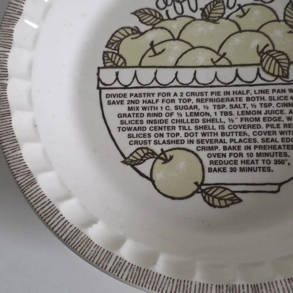 Vintage Royal China by Jeannette Apple Pie Recipe Ceramic Pie Plate 11 in